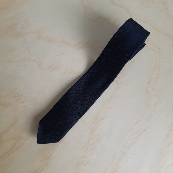 Todd tie - Picture 2 of 6